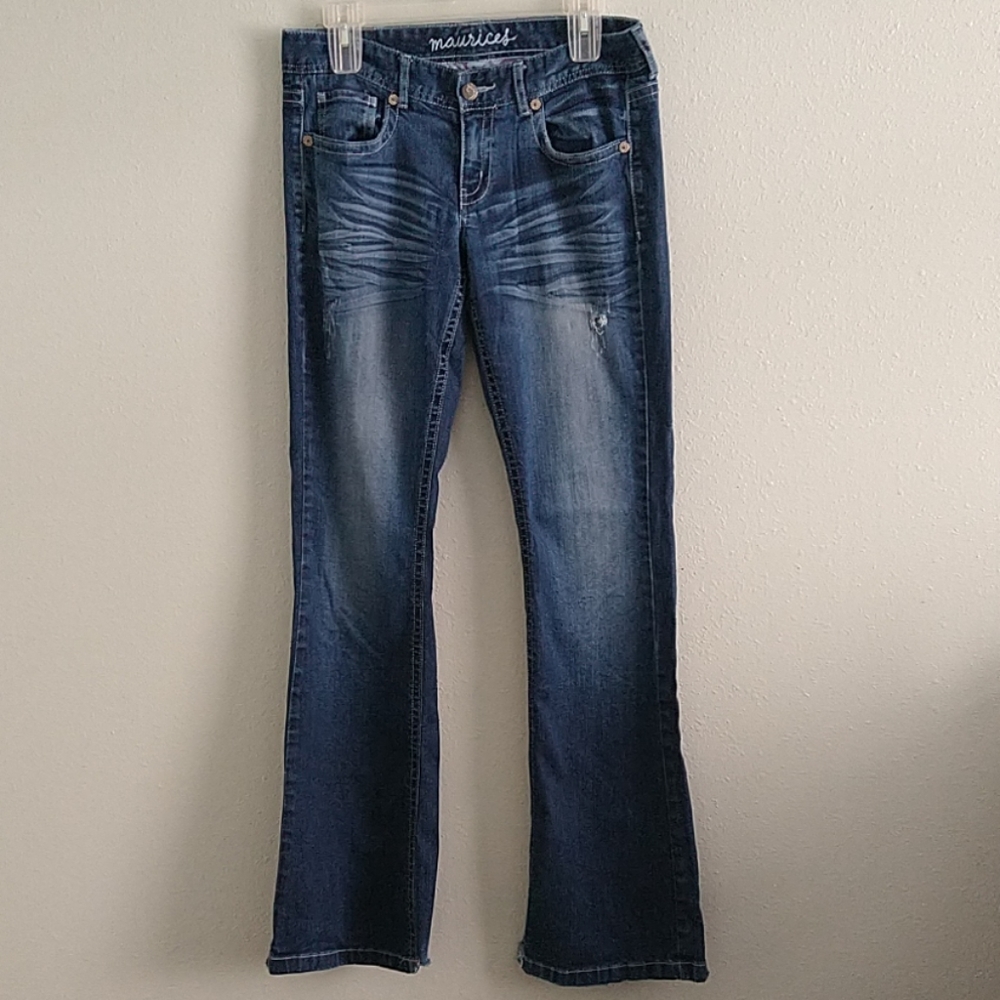 Long legged dark blue Jeans
